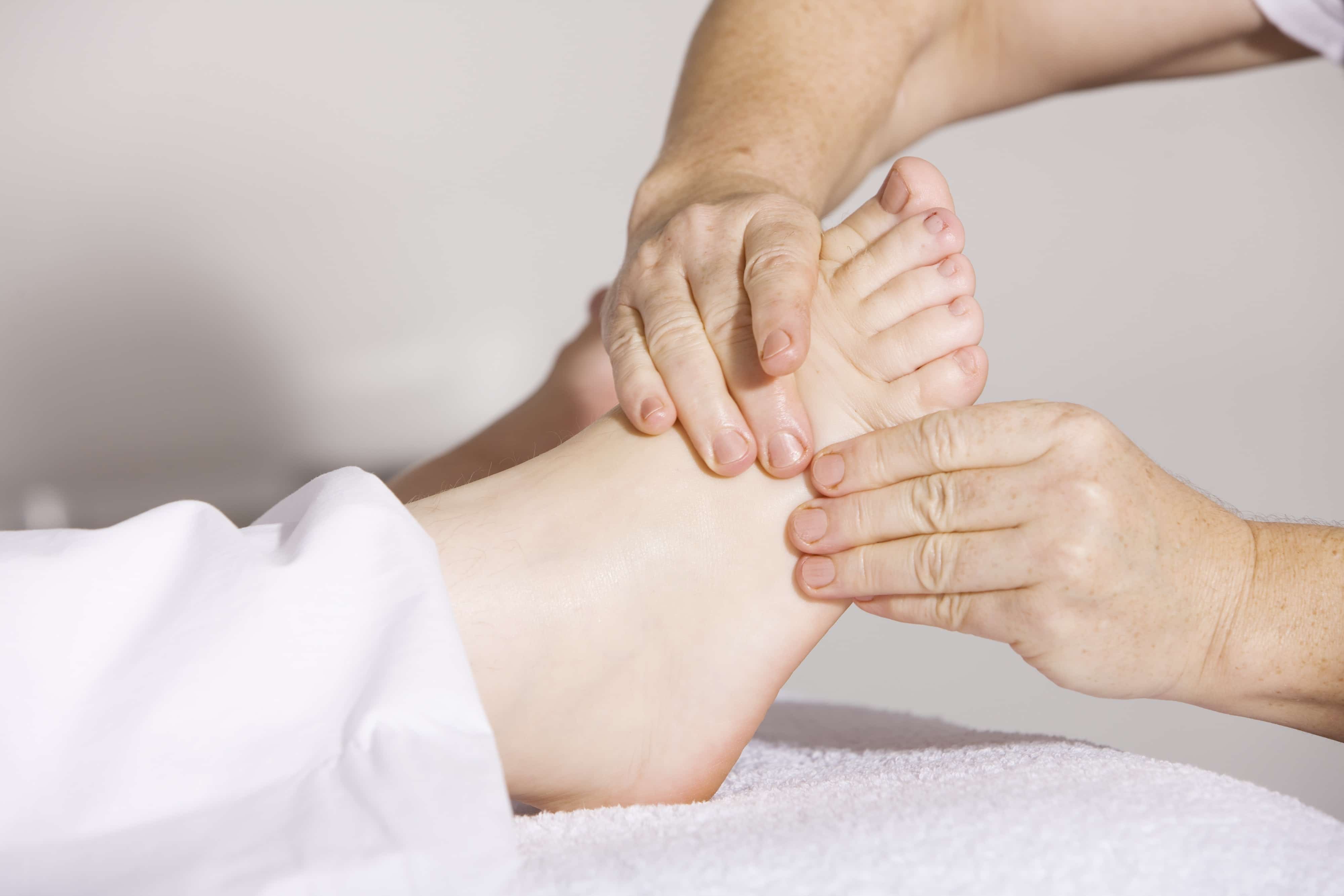 Réflexologie plantaire - Thaï Massage Acupression des pieds en Thaï Massage