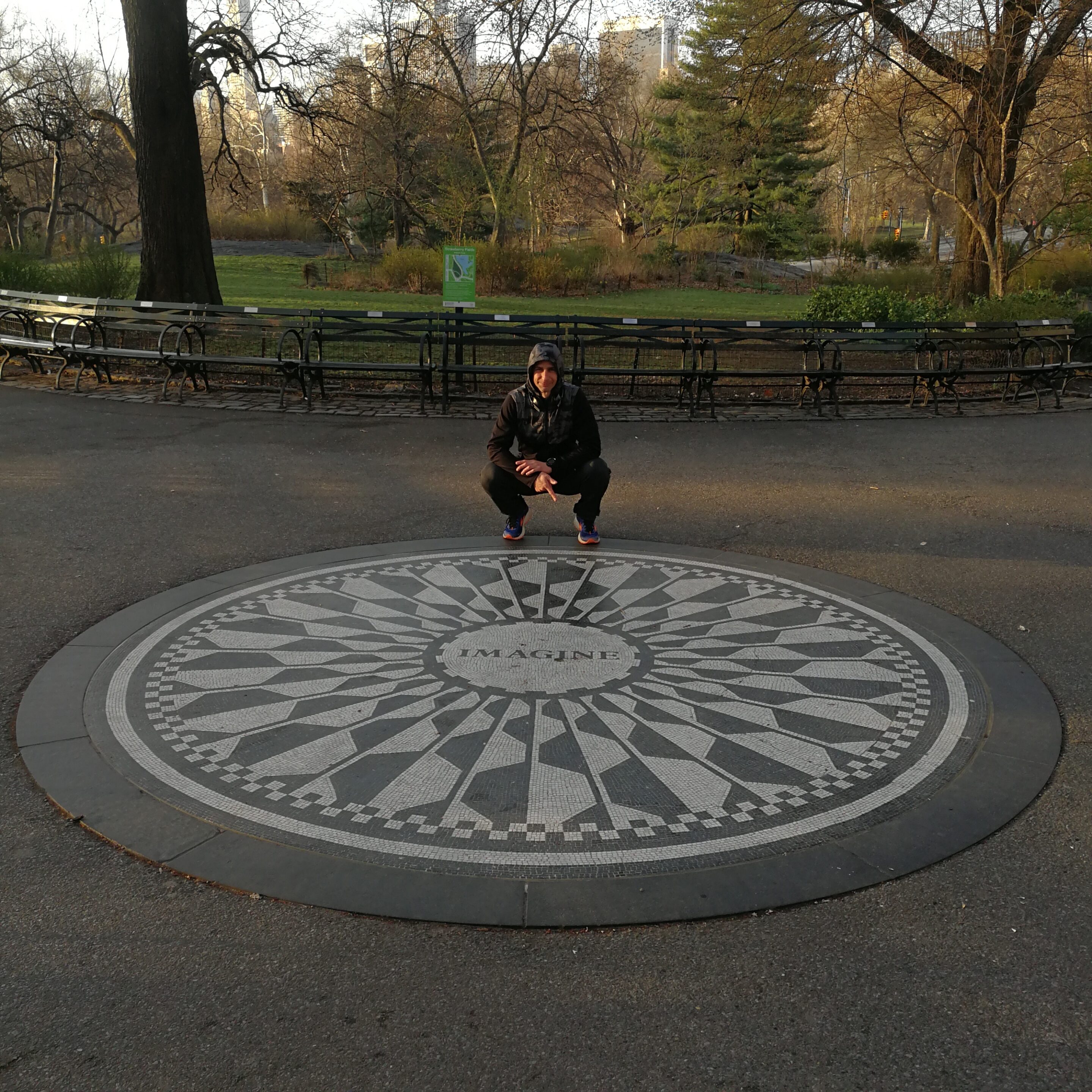Strawberry Fields Memorial - Athomic Wellness Photo d'Athomicju on Strawberry Fields in Central Park