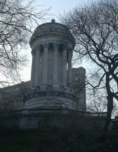 Photo de monuments des soldats et marins à Riverside Park
