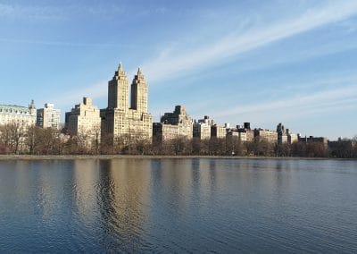 Photo de San Remo Appartments depuis le Réservoir à Central Park